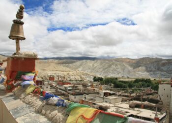 Journey through time : Kingdom of Mustang
